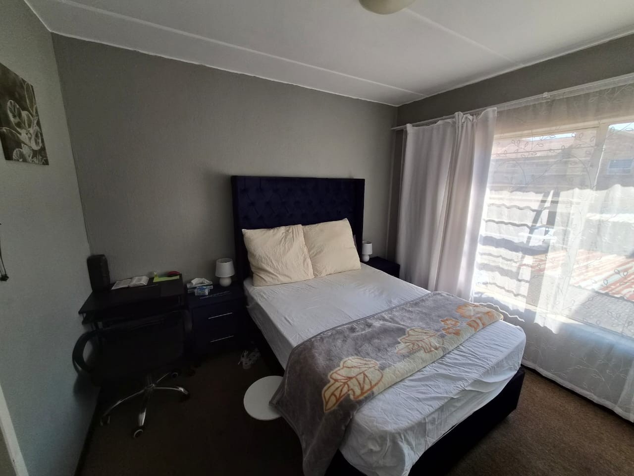Apartment for sale in Honeypark, Roodepoort, 64 m²