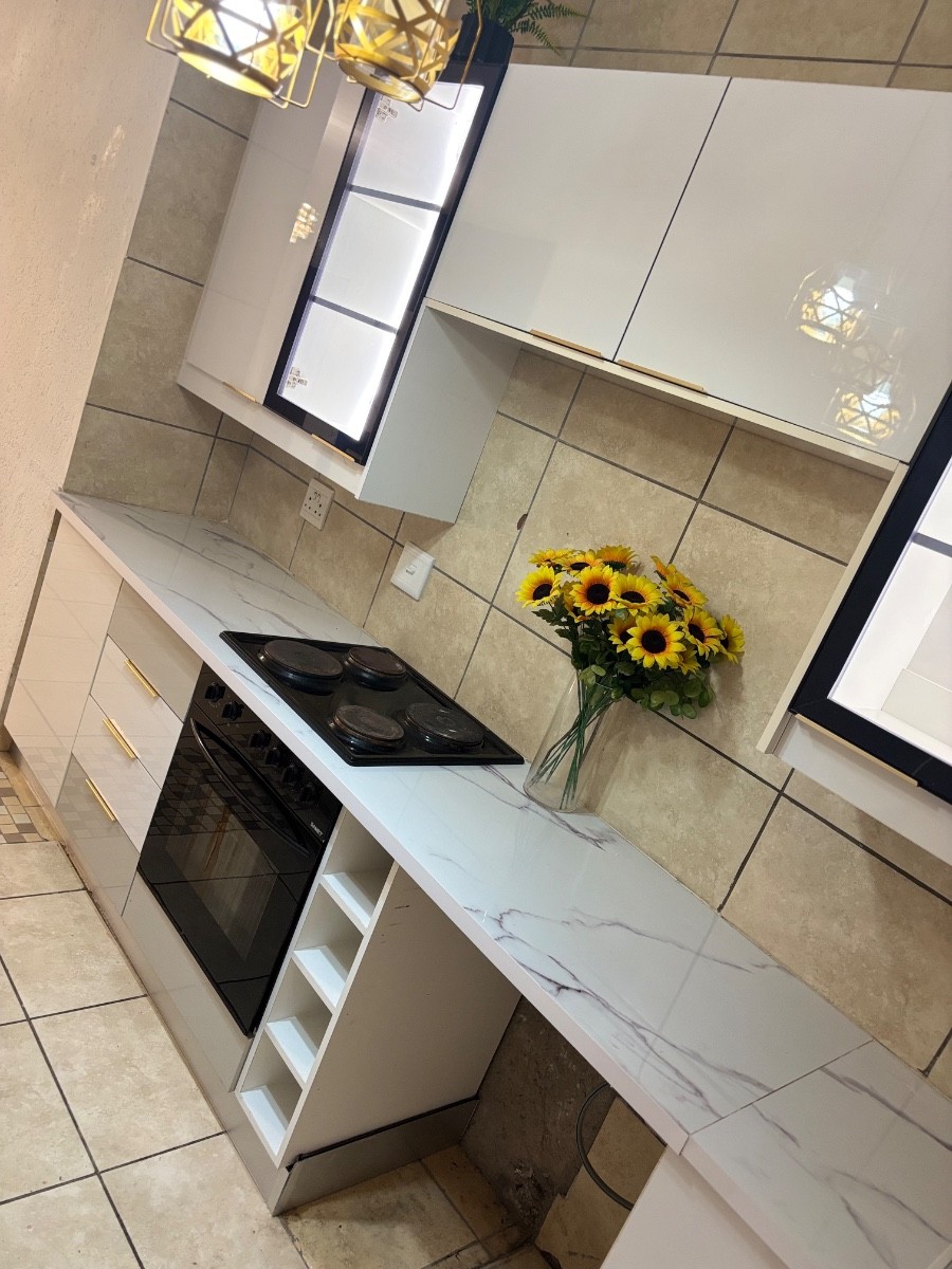 Apartment for rent in Stonehenge, Nelspruit, 69 m²
