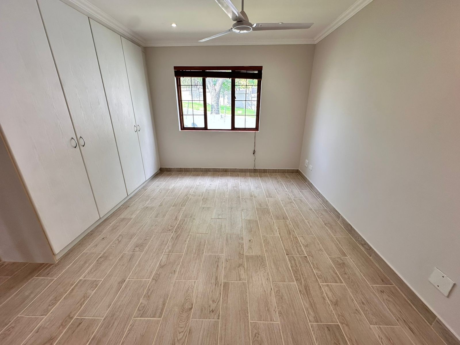 Apartment for sale in Bryanston, Sandton, 227, Annecy, 8 Brian Street, Bryanston, Sandton, Gauteng, 84 m²