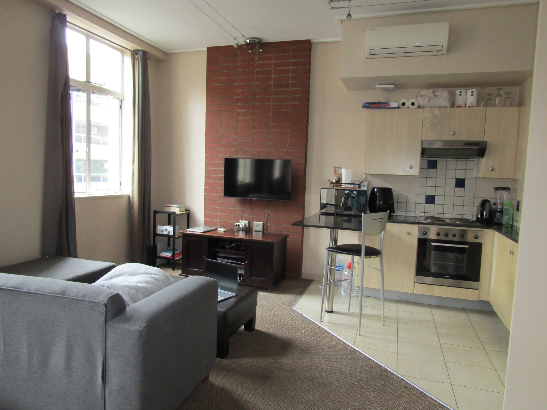 Fully Furnished 1 Bedroom For Sale in Marshalltown