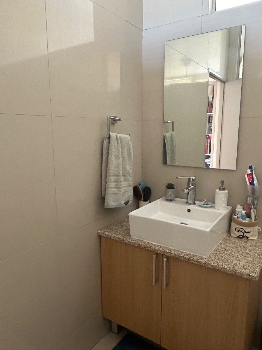 Apartment for sale in Monument Park, Pretoria, 90 m²