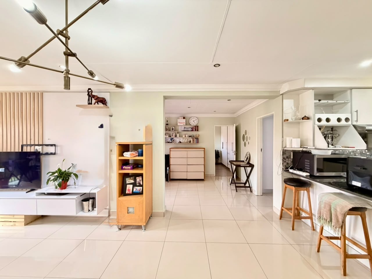 House for rent in Noordwyk, Midrand, 1 (0th floor), livingsone Complex, 11 Edgar Road, Noordwyk, Midrand, Gauteng, 110 m²