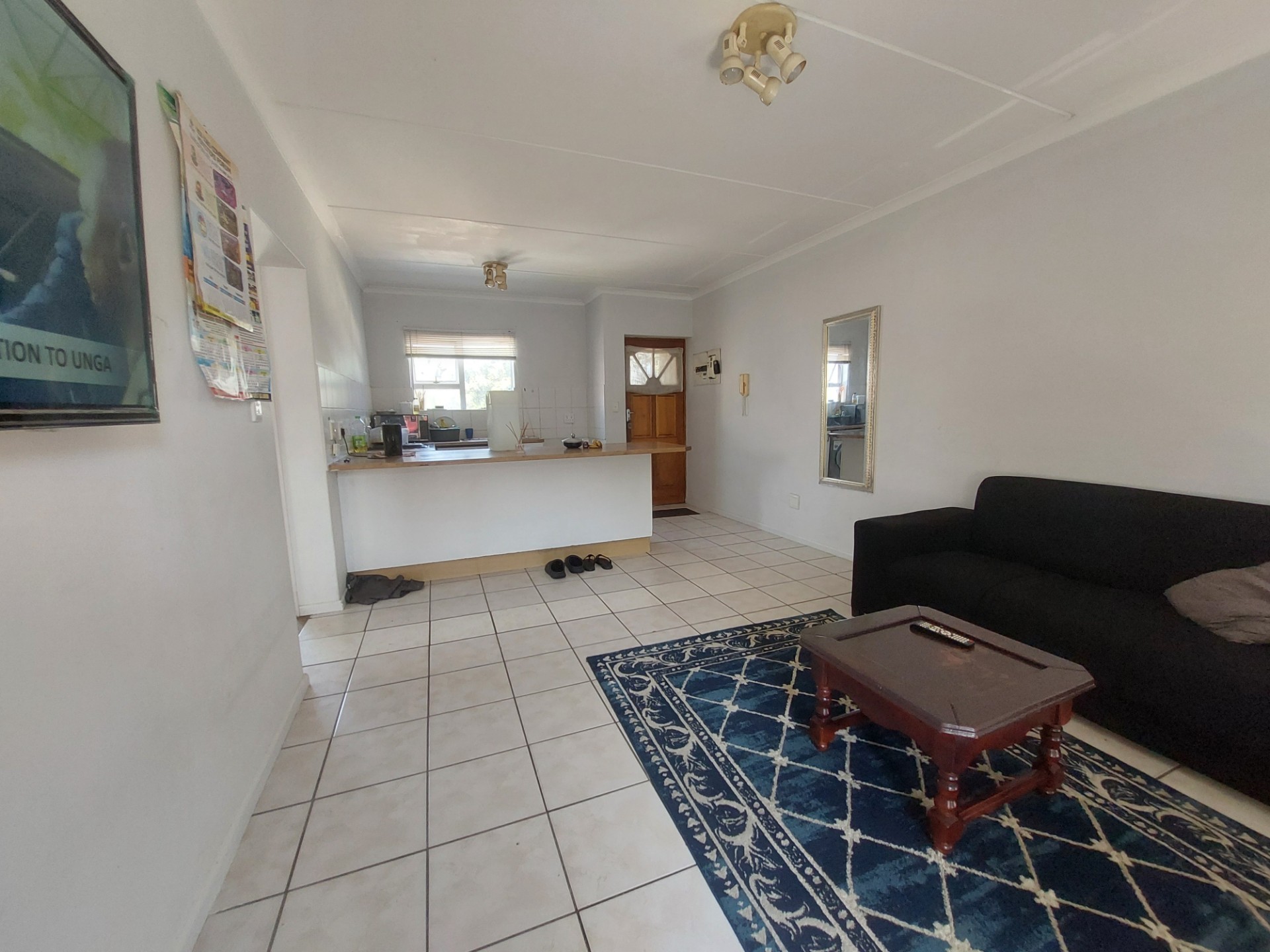Complex for rent in Bloubergstrand, Blouberg, 63 m²