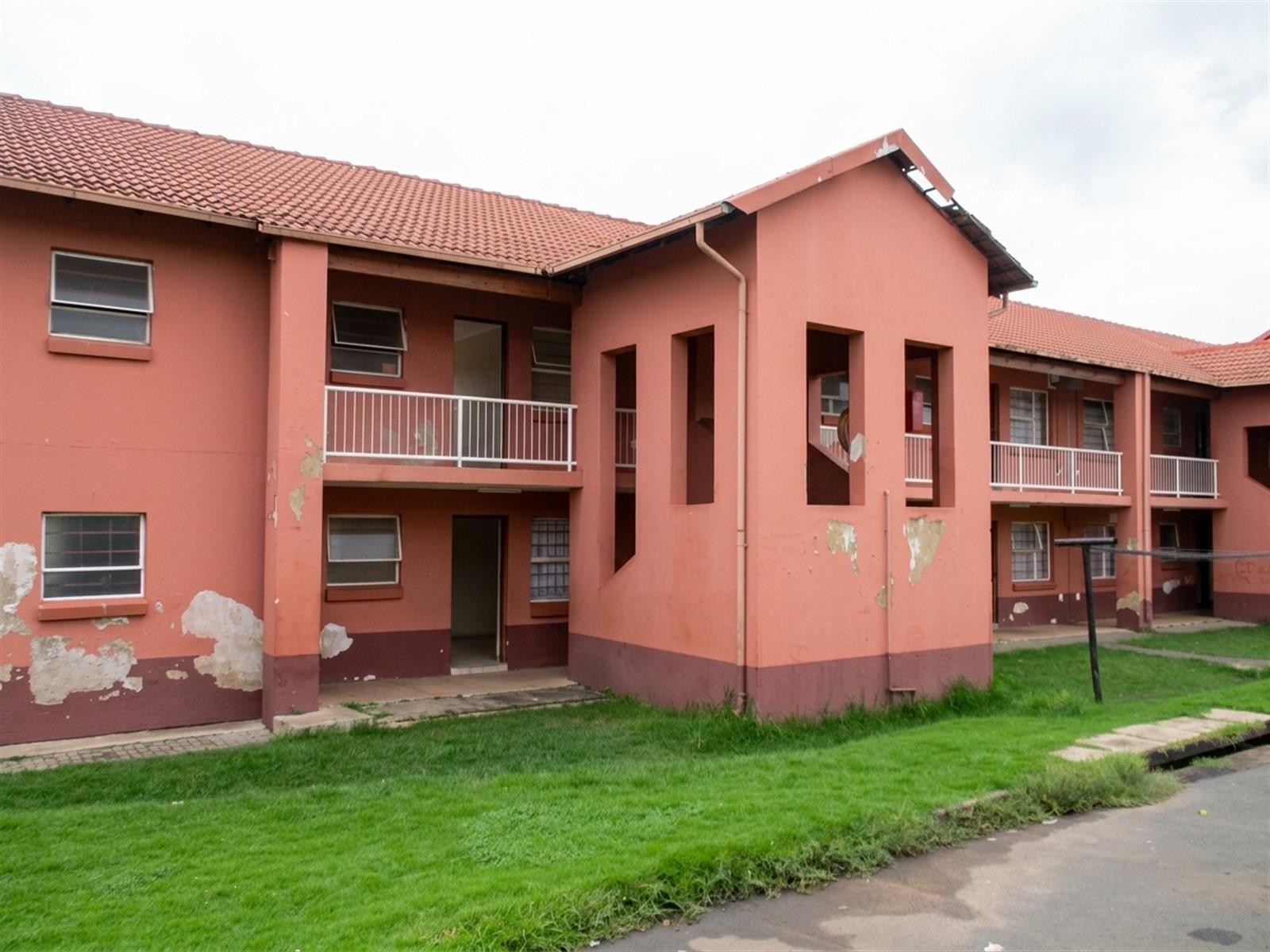 Studio Apartment for rent in Commercia, Midrand, 28 m²