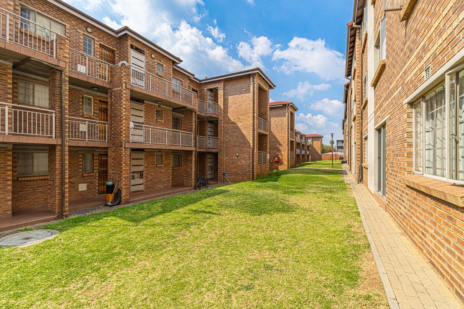 Apartment for sale in Edenvale Central, Edenvale, 206, 67 on 7th, 67 7th Ave, Edenvale Central, Edenvale, Gauteng, 54 m²