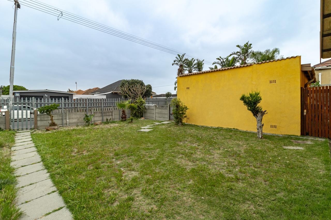 House for sale in Klipkop, Parow, 210 m²