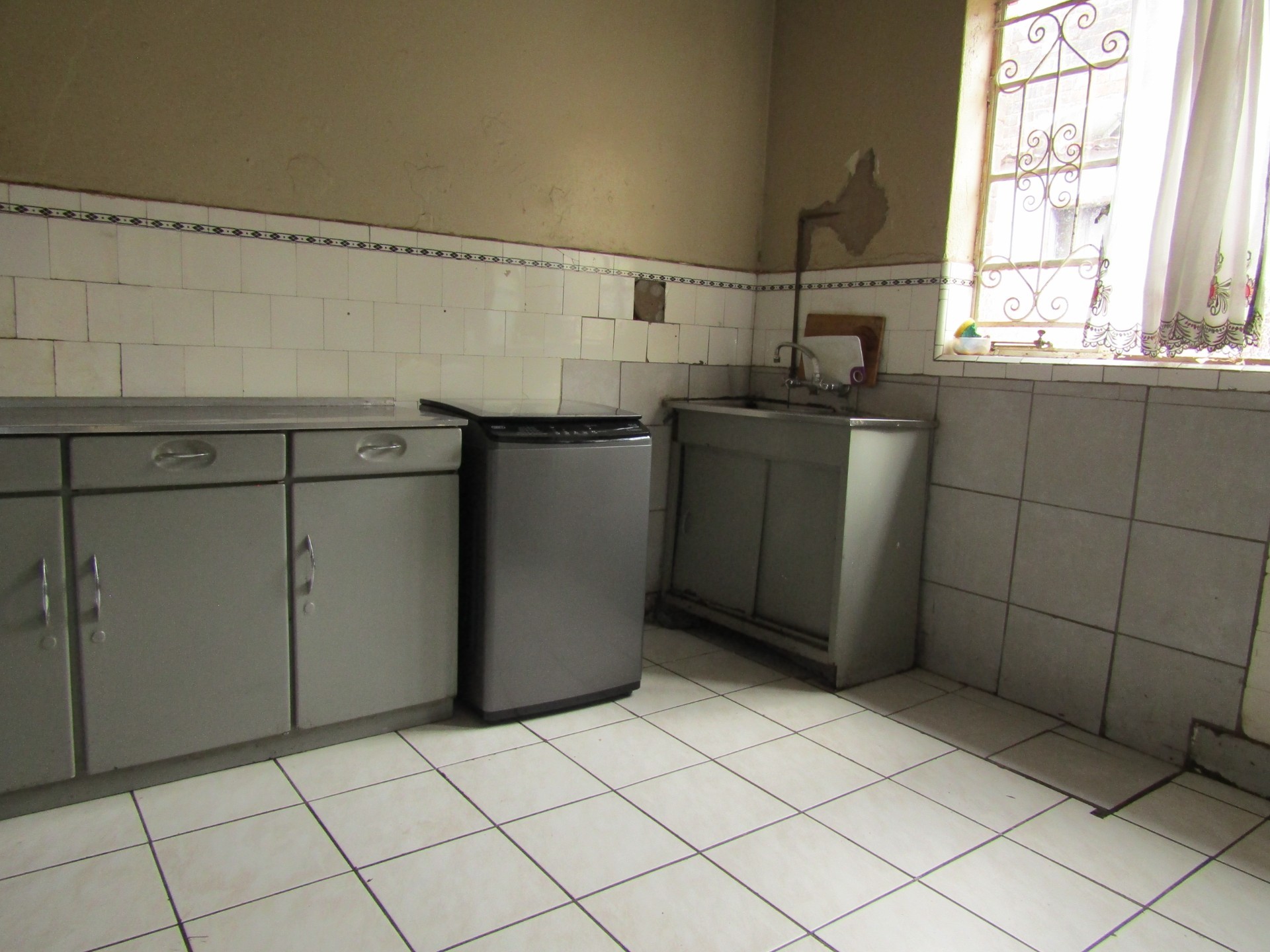 House for sale in Rosettenville, Johannesburg, 123 m²
