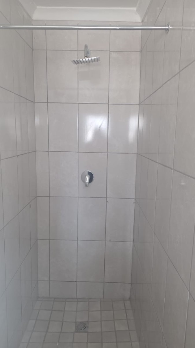 Cottage for rent in Rouxville, Johannesburg