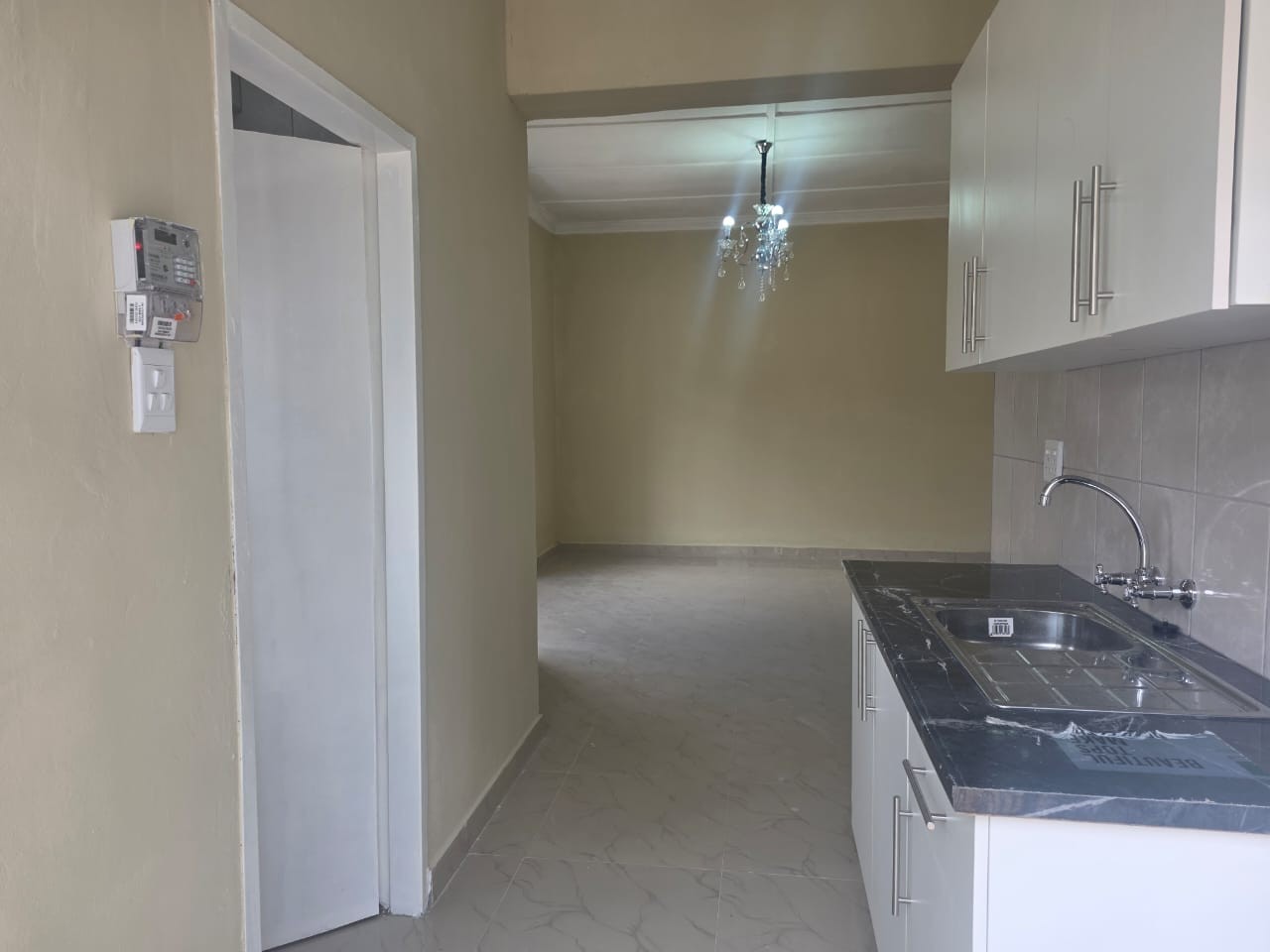 Cottage for rent in Rouxville, Johannesburg