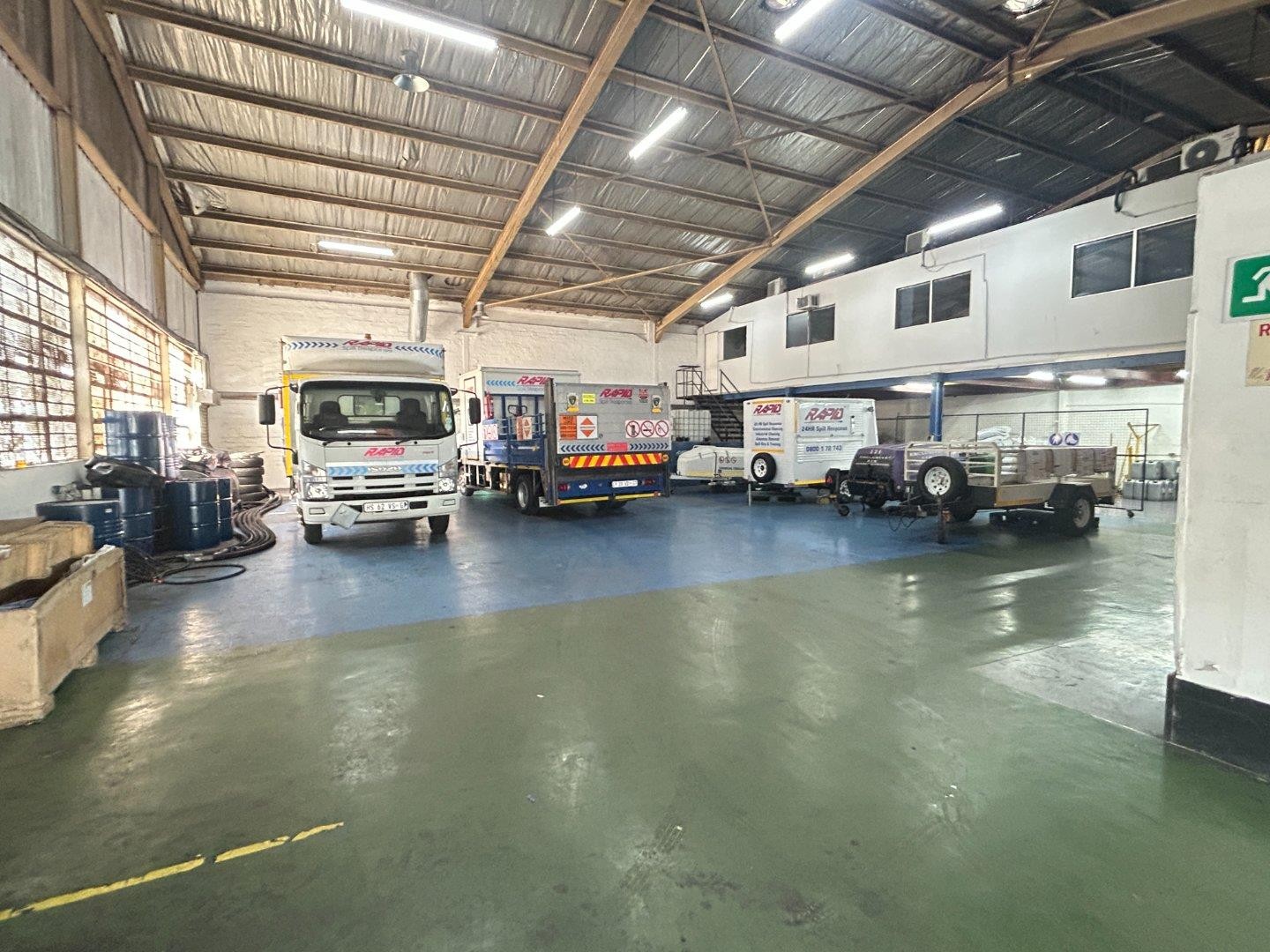 Industrial Property for rent in Westmead, Pinetown, KwaZulu Natal, 847 m²