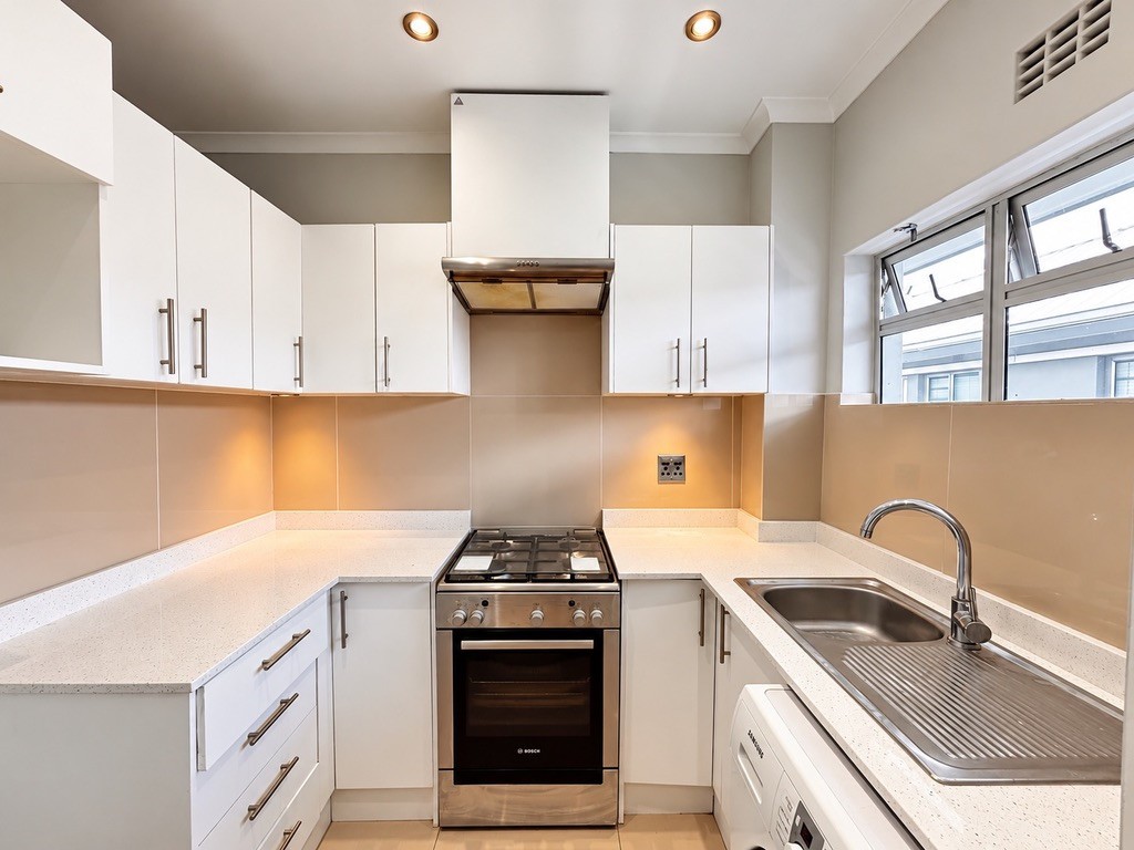 Studio Apartment for rent in Green Point, Cape Town, 40 m²