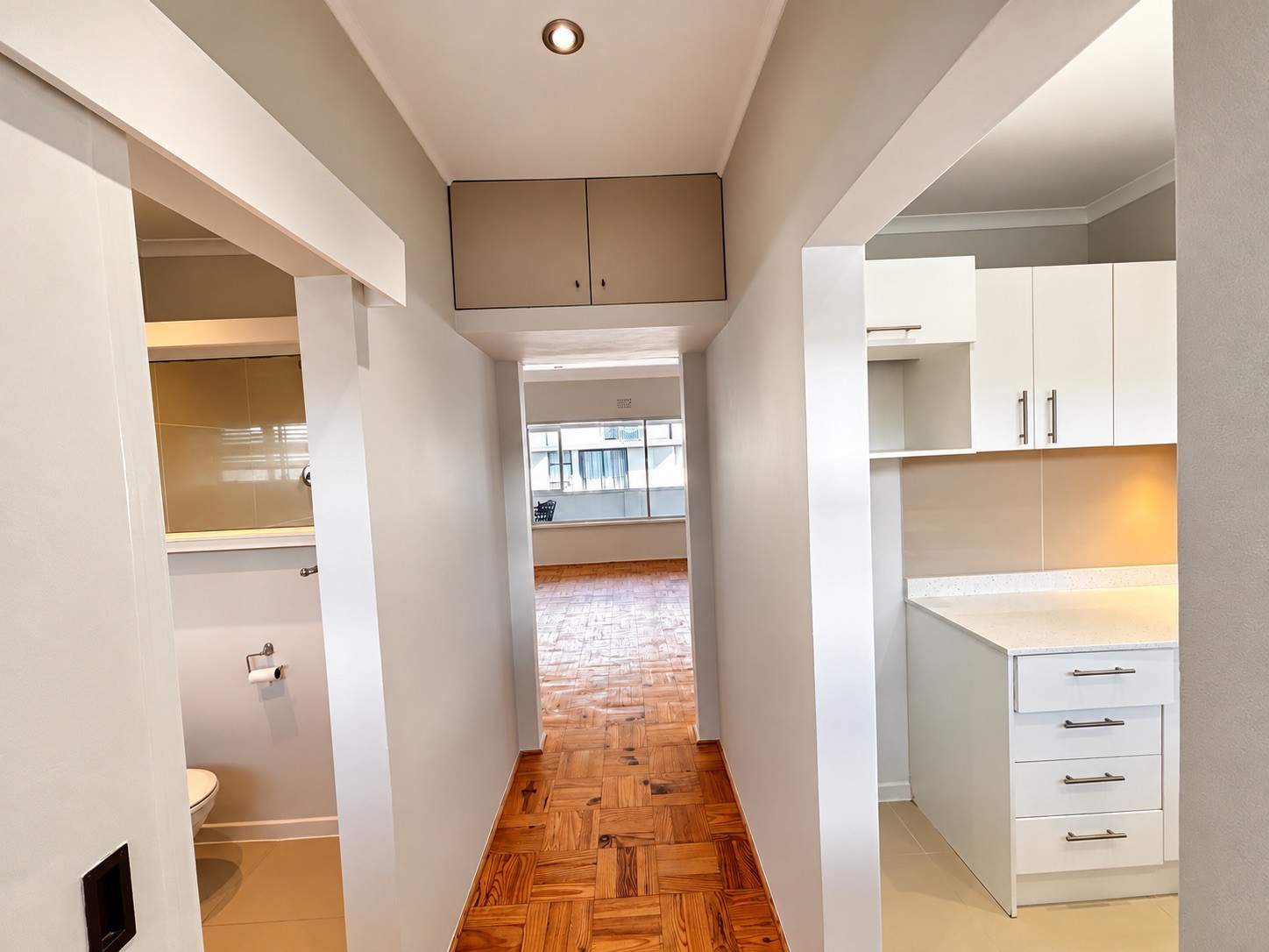 Studio Apartment for rent in Green Point, Cape Town, 40 m²