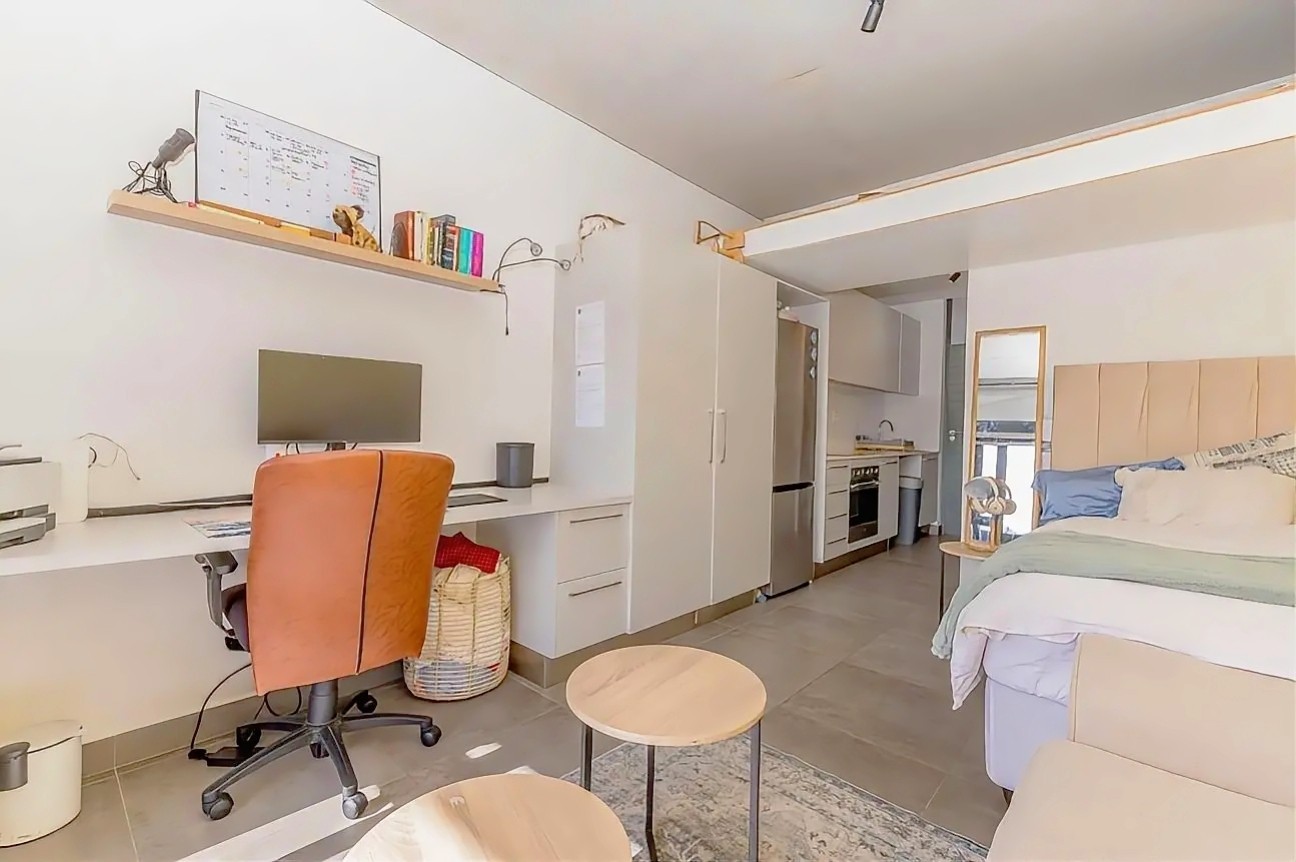 Studio Apartment for sale in Stellenbosch Central, Stellenbosch, 32 m²