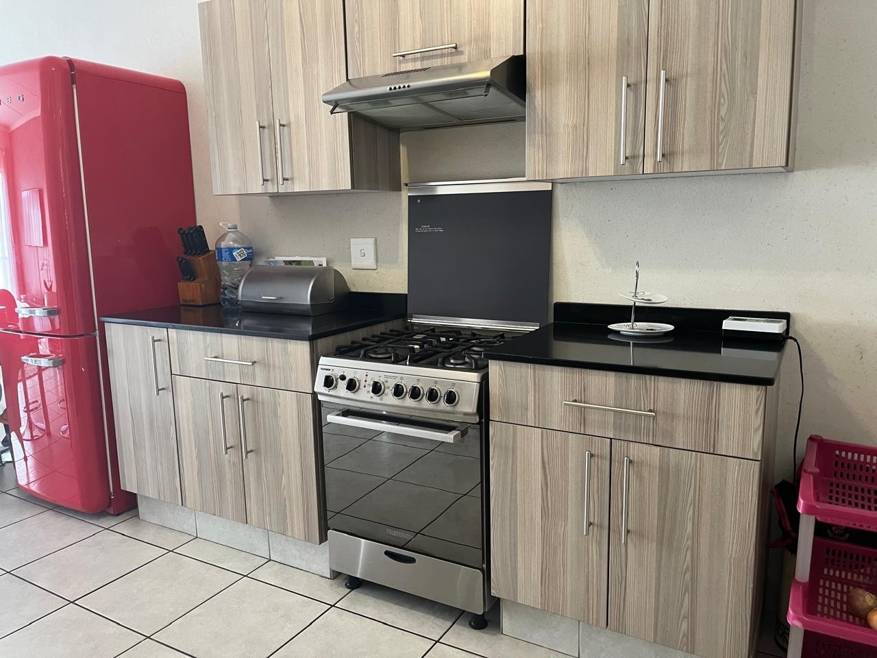 Apartment for rent in Beverley, Sandton, 88 m²