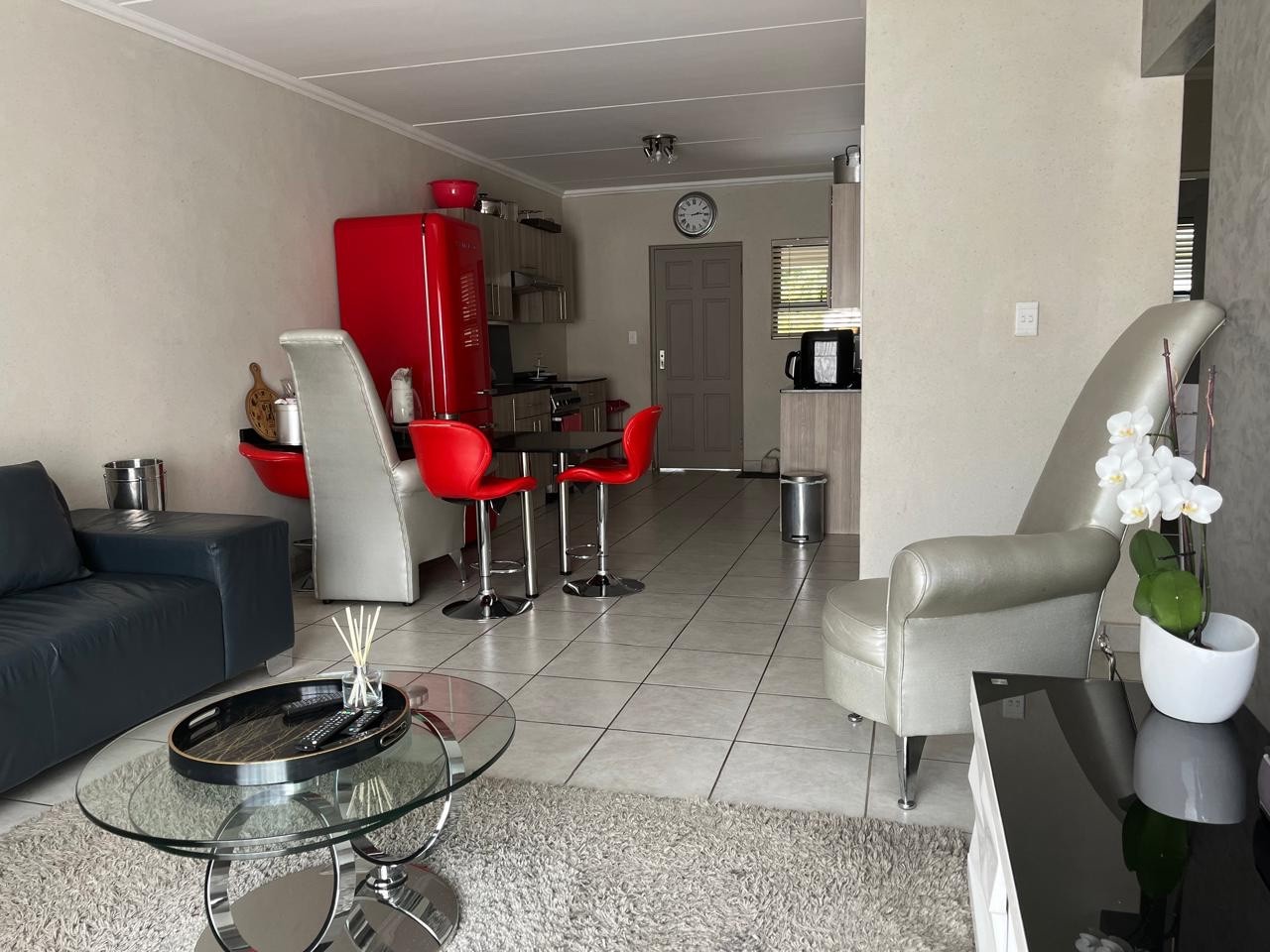 Apartment for rent in Beverley, Sandton, 88 m²
