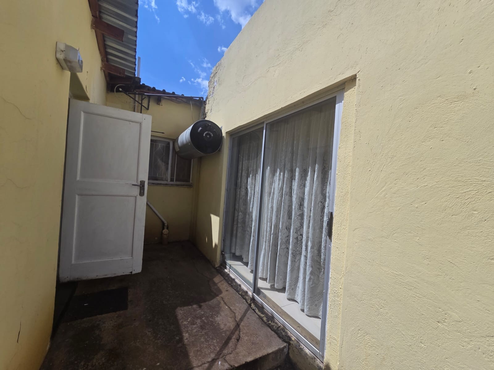 House for sale in Mmabatho, Mafikeng, North West, 490 m²