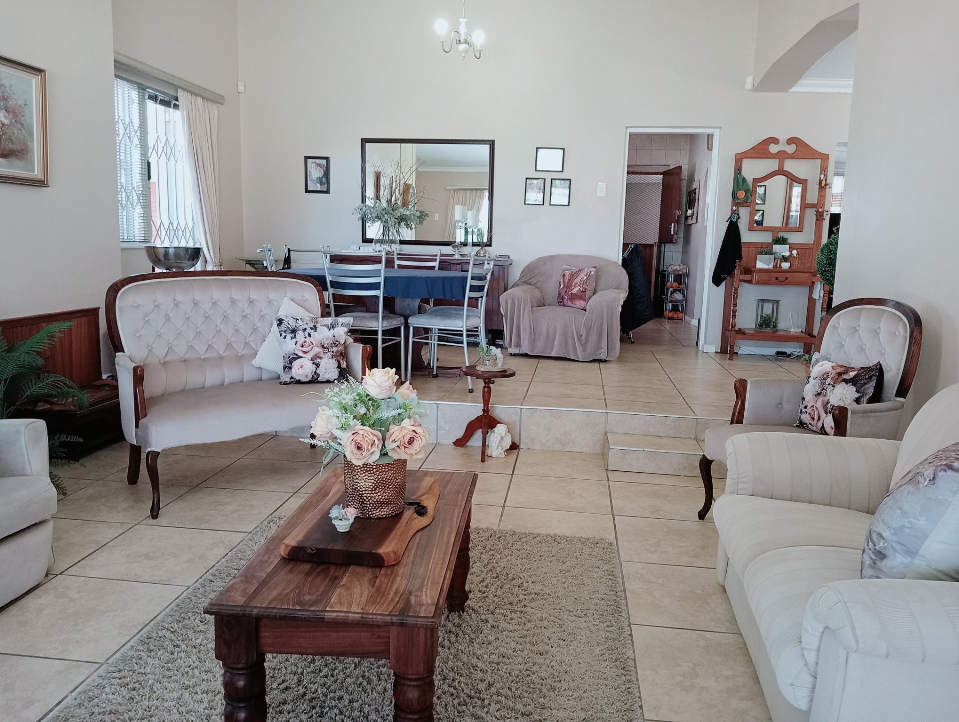 House for sale in Levyvale, Uitenhage, 1739 m²