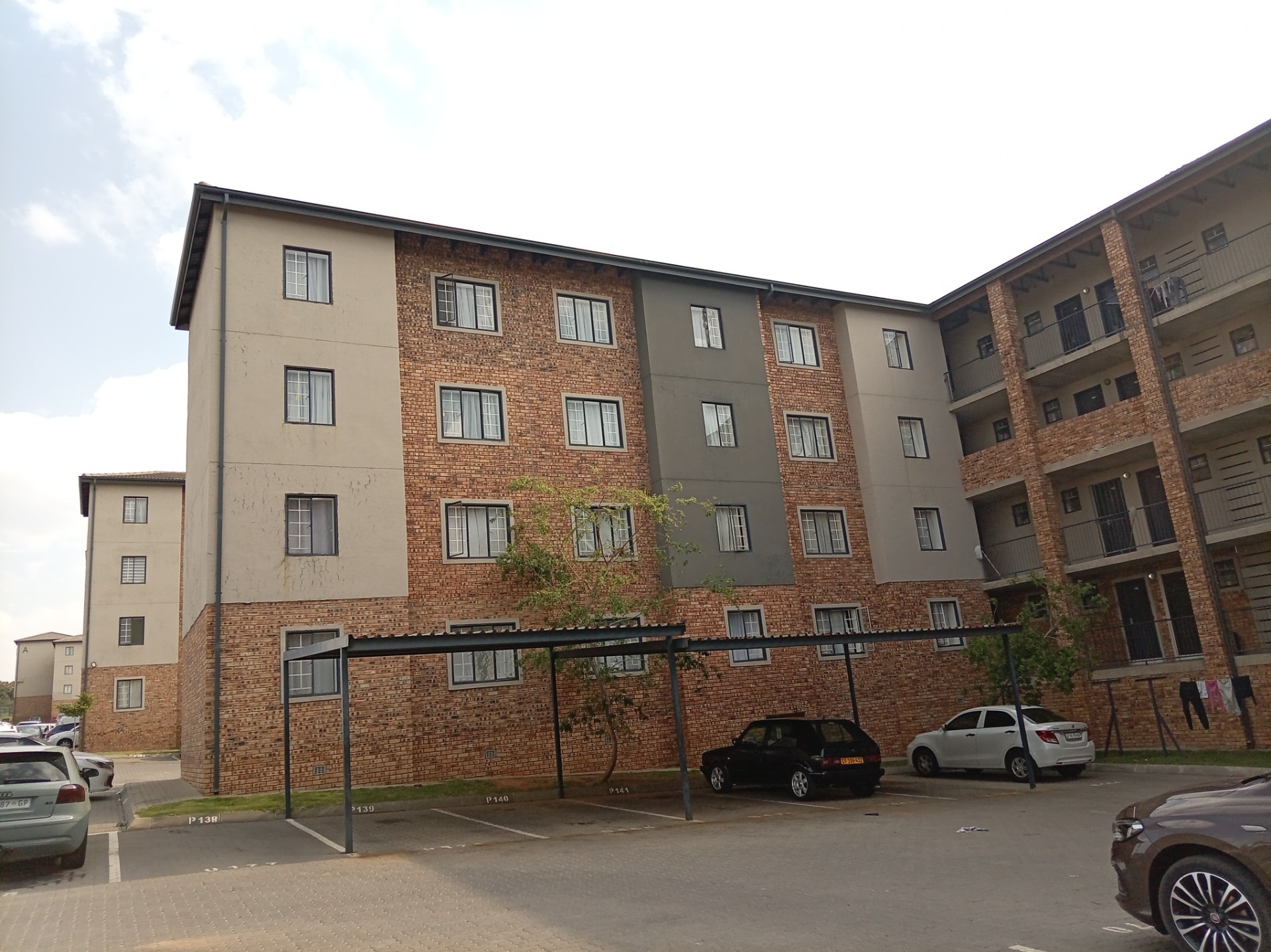 Apartment for sale in South Hills, Johannesburg, 38 m²