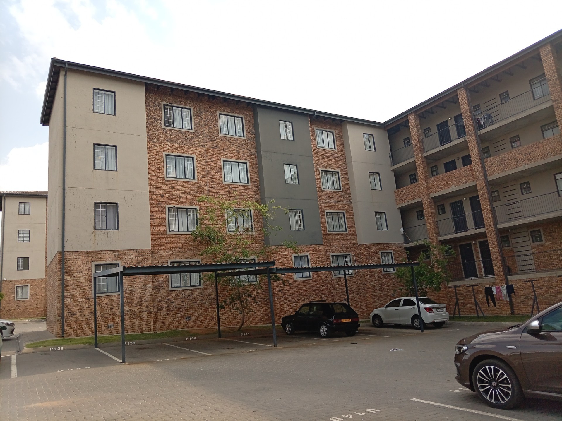 Apartment for sale in South Hills, Johannesburg, 38 m²