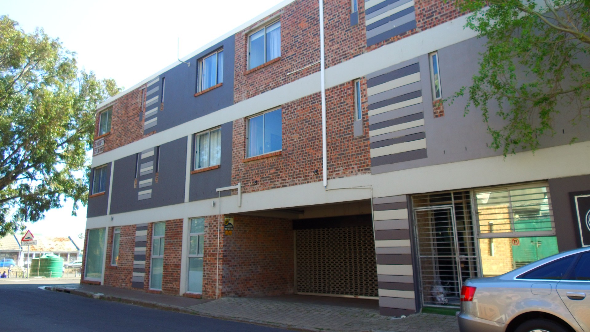 Apartment for sale in Salt River, Cape Town, 13 Swift Studios (3rd floor), Swift Studios, 97 Cecil Rd, Salt River, Cape Town, Western Cape, 63 m²