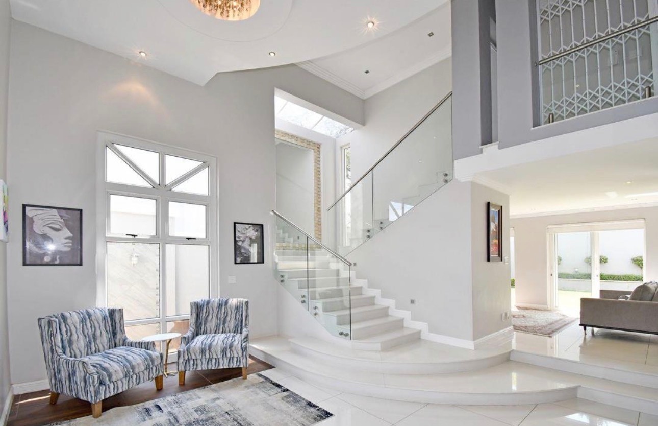 Townhouse for rent in Dunkeld West, Johannesburg
