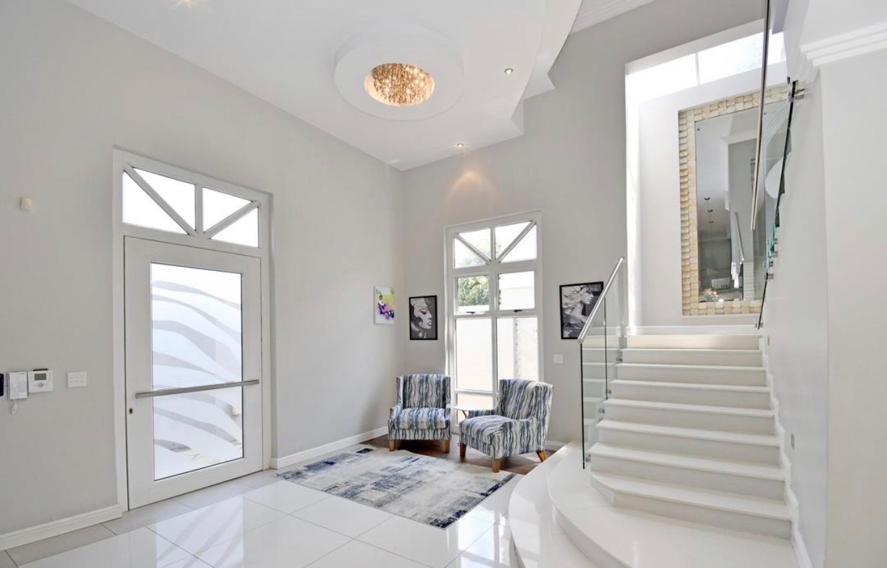 Townhouse for rent in Dunkeld West, Johannesburg