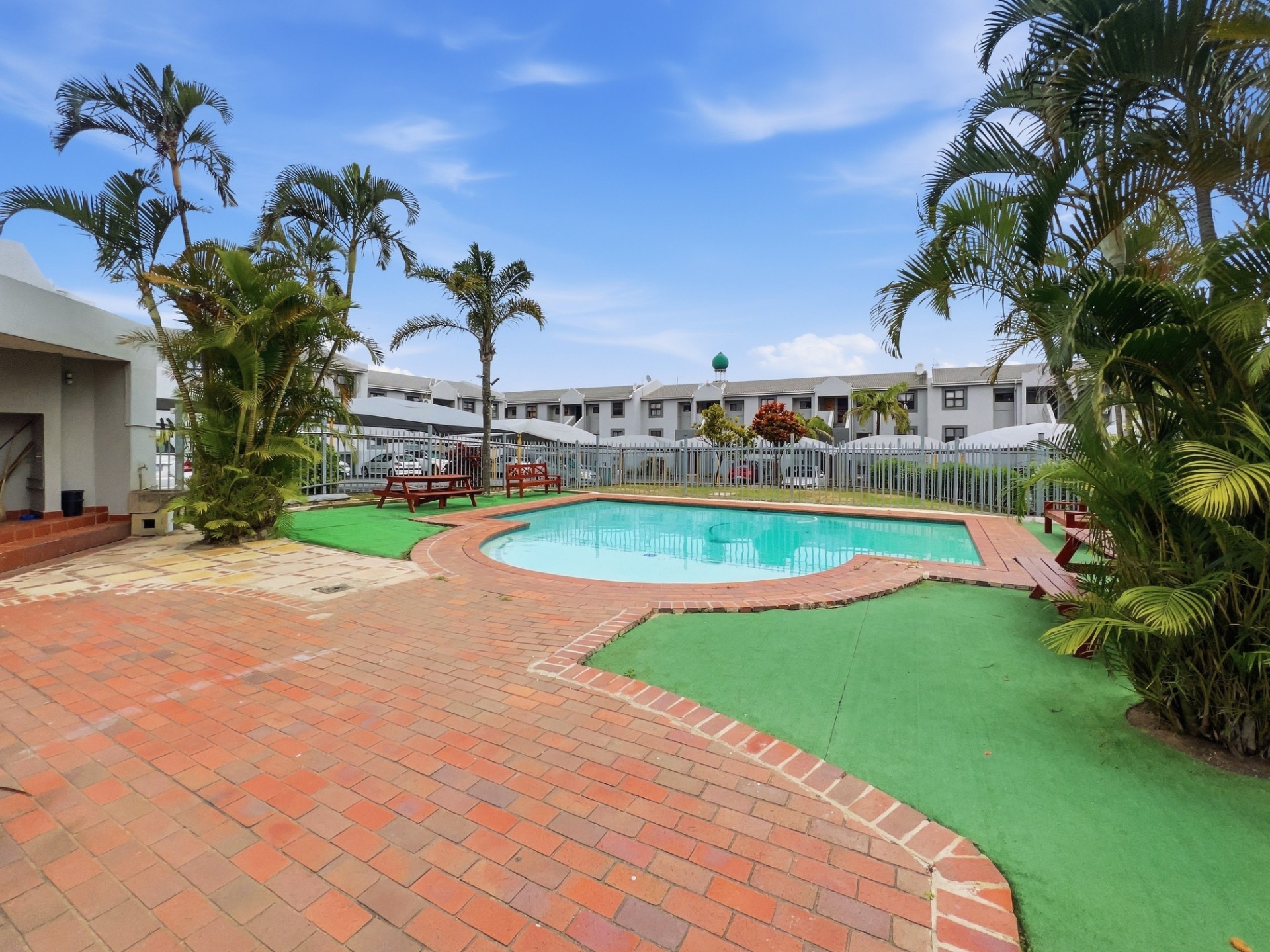 Apartment for sale in Sydenham, Overport, Durban, KwaZulu Natal, 75 m²