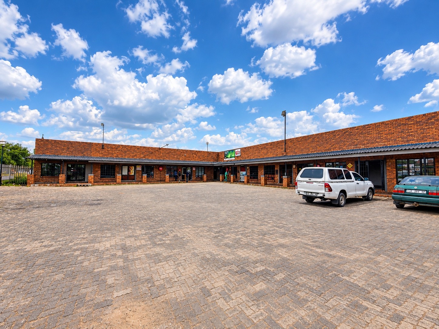 Commercial Property for sale in Hendrina, 2855 m²