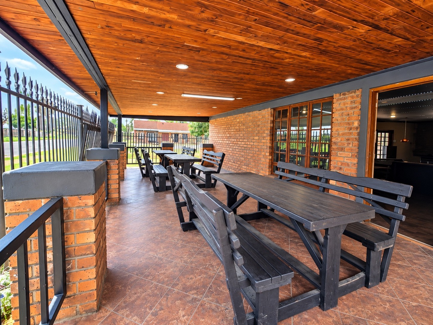 Commercial Property for sale in Hendrina, 2855 m²