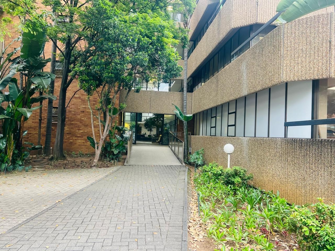 Office for rent in Ferndale, Randburg, 110 m²
