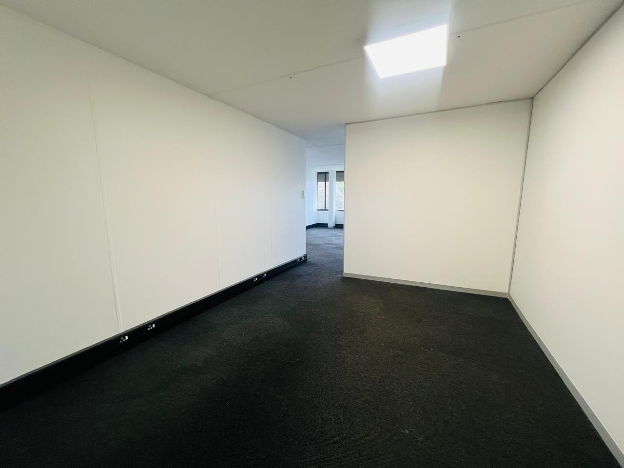 Office for rent in Ferndale, Randburg, 194 m²