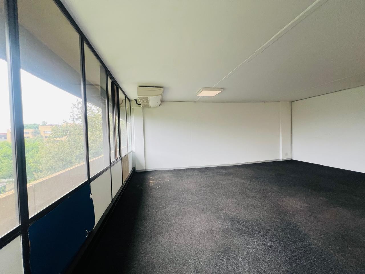 Office for rent in Ferndale, Randburg, 194 m²