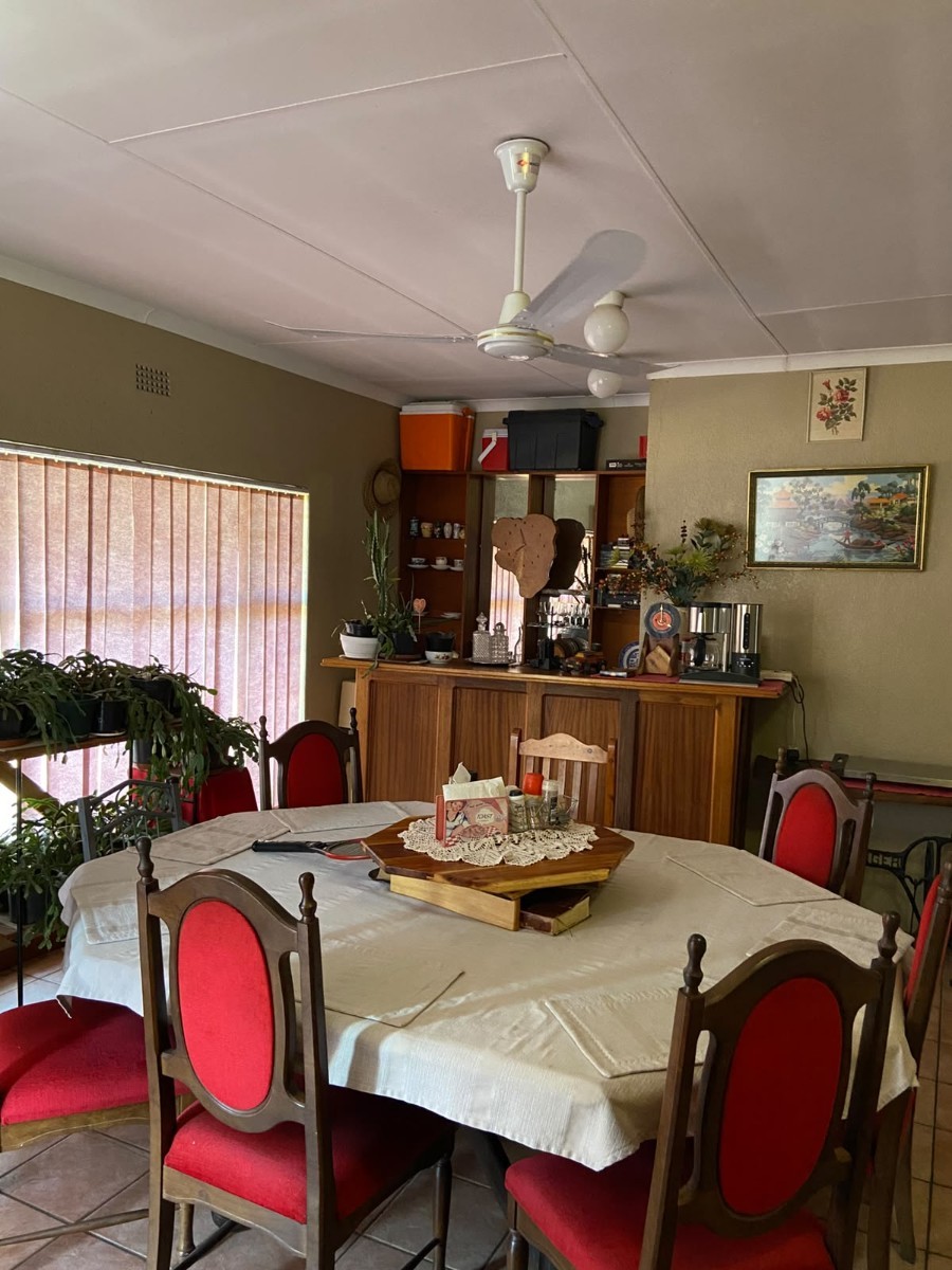House for sale in Flora Gardens, Vanderbijlpark, 1260 m²