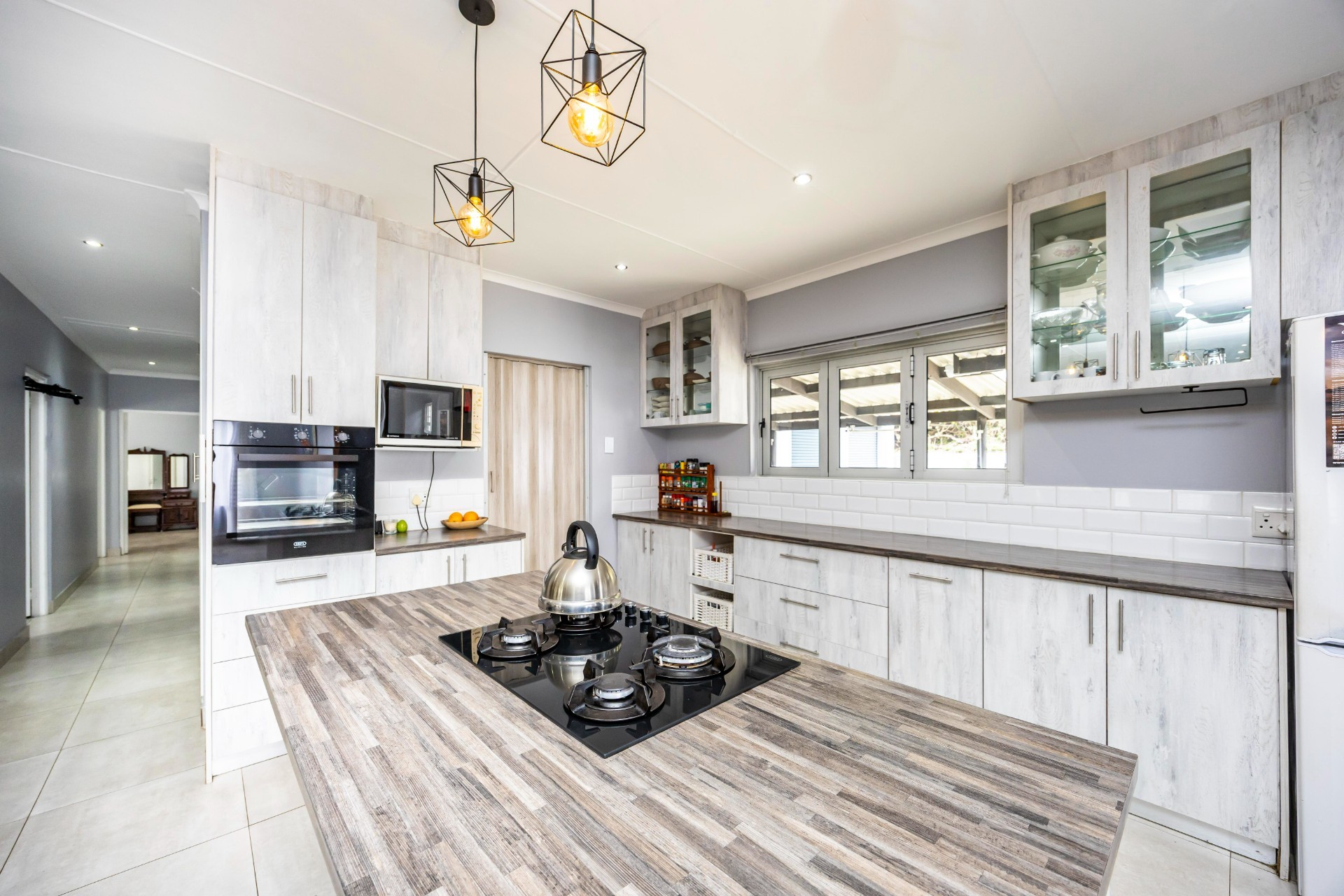 House for sale in Sunrise On Sea, East London, 251 m²