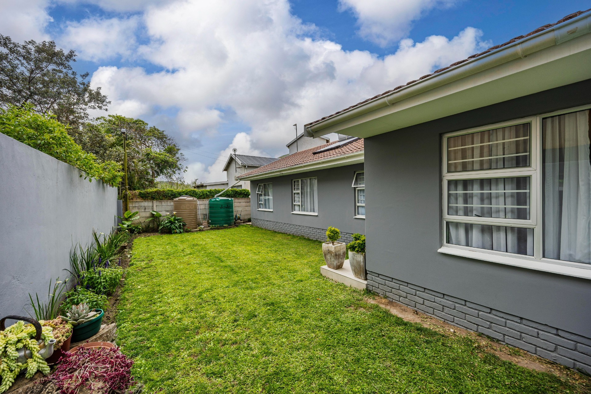 House for sale in Sunrise On Sea, East London, 251 m²