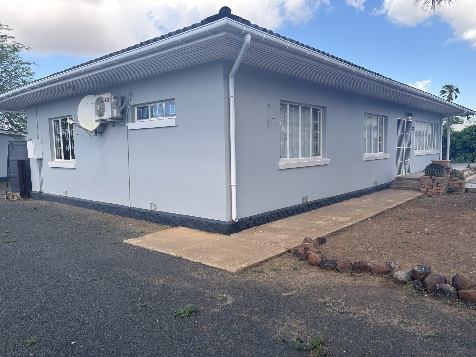 House for sale in Calvinia, 1918 m²