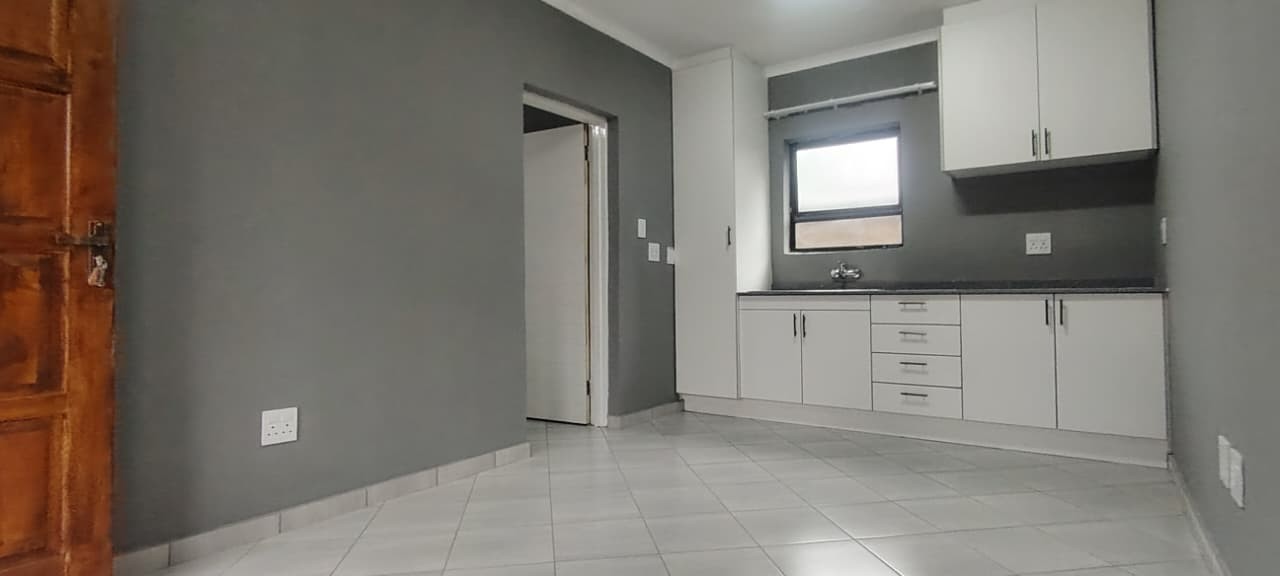 Apartment for rent in Oos Einde, Rustenburg, North West