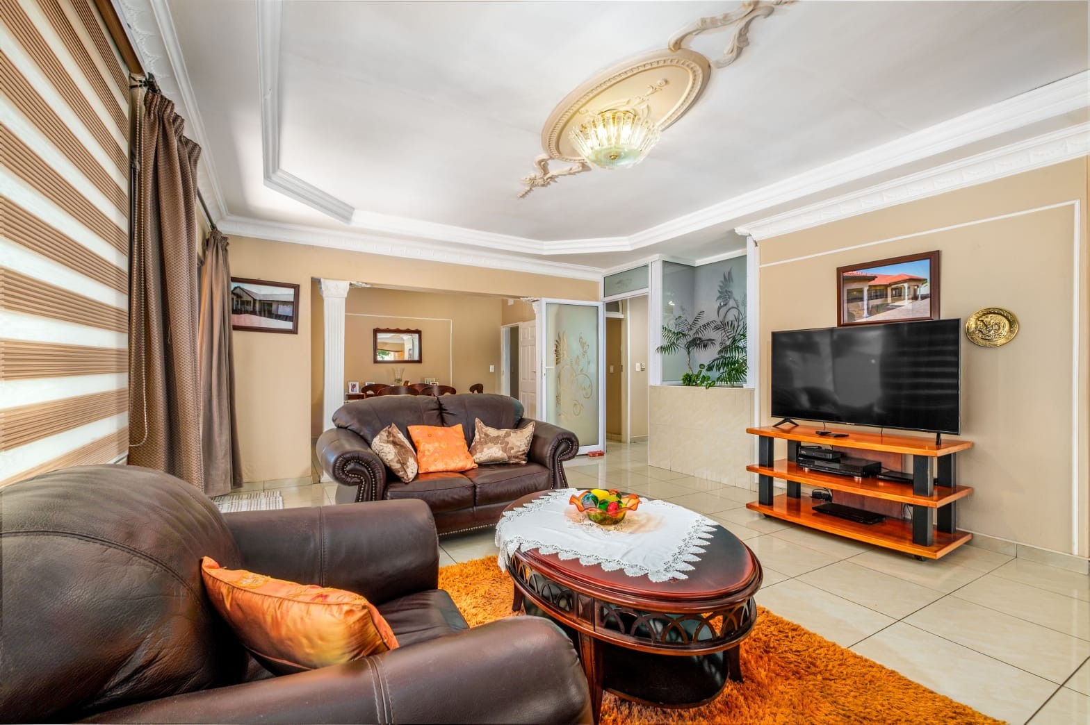 House for sale in Witpoortjie, Roodepoort, 310 m²