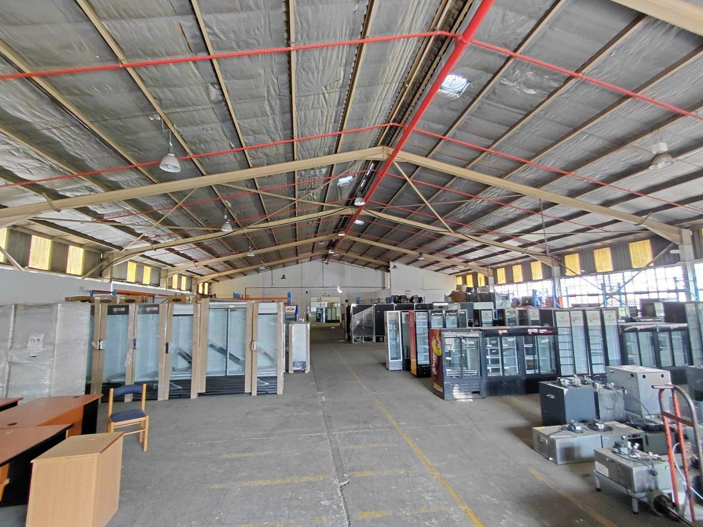 Industrial Property for rent in Pinetown Central, Pinetown, KwaZulu Natal, 2140 m²
