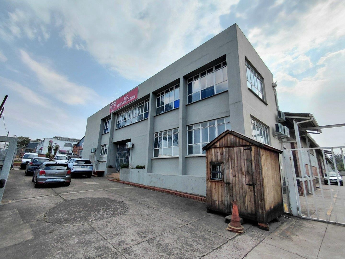 Industrial Property for rent in Pinetown Central, Pinetown, KwaZulu Natal, 2140 m²