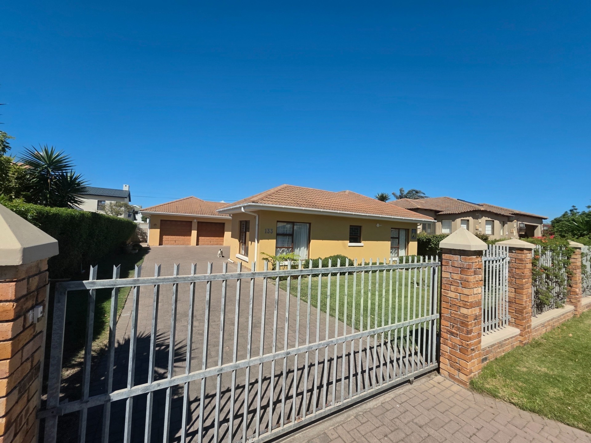 House for sale in Kleinmond Central, Kleinmond, 595 m²
