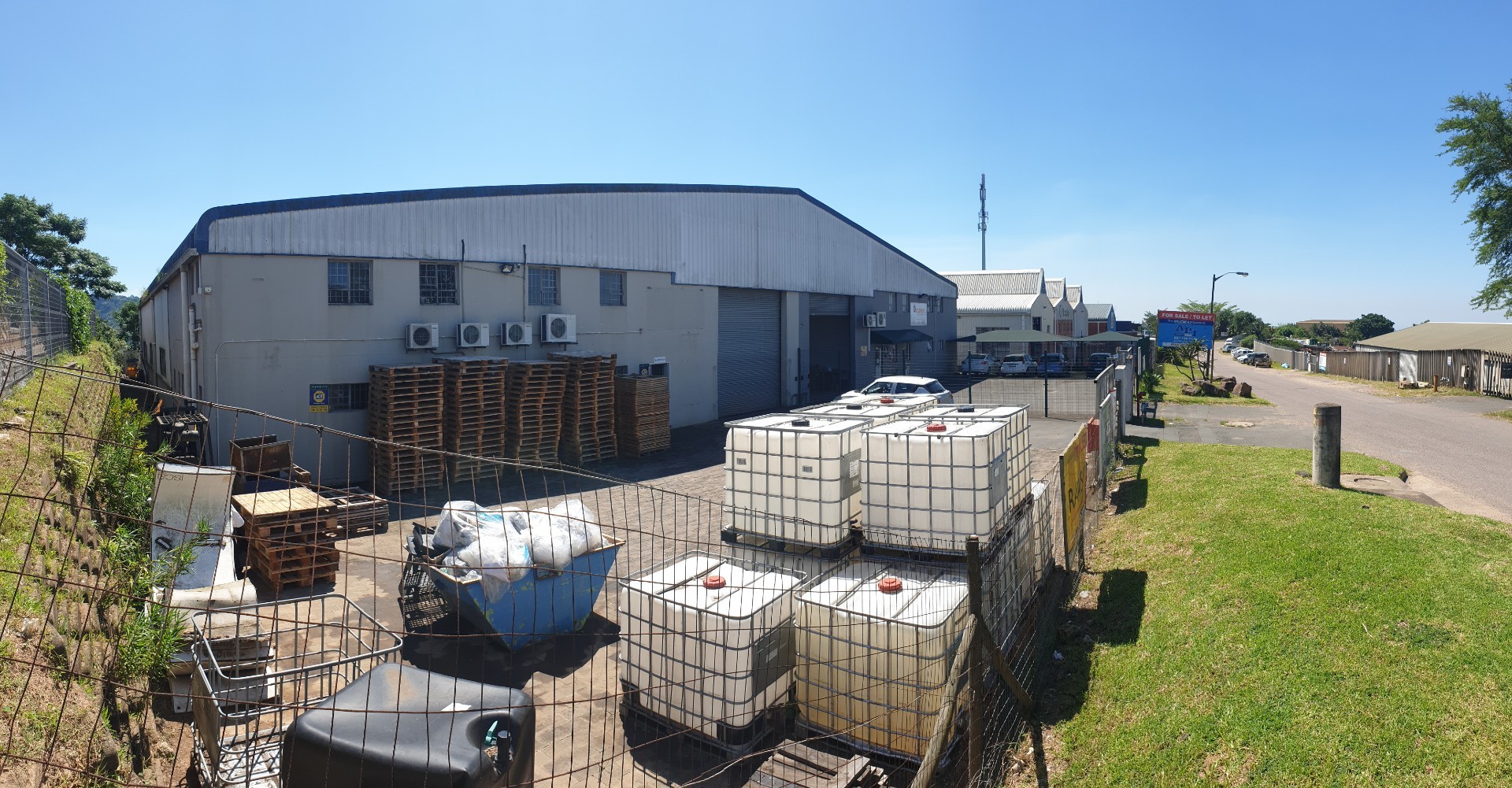 Warehouse for rent in Westmead, Pinetown, KwaZulu Natal, 705 m²