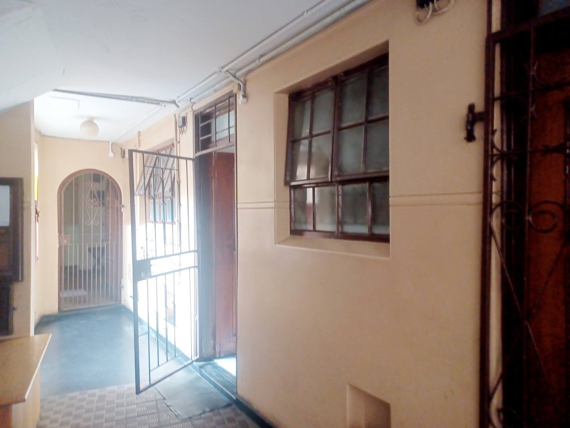 Apartment for sale in Esplanade, Durban, KwaZulu Natal, 4 The Gables, The Gables Annex, 170 Margaret Mncadi avenue, Esplanade, Durban, KwaZulu Natal, 94 m²