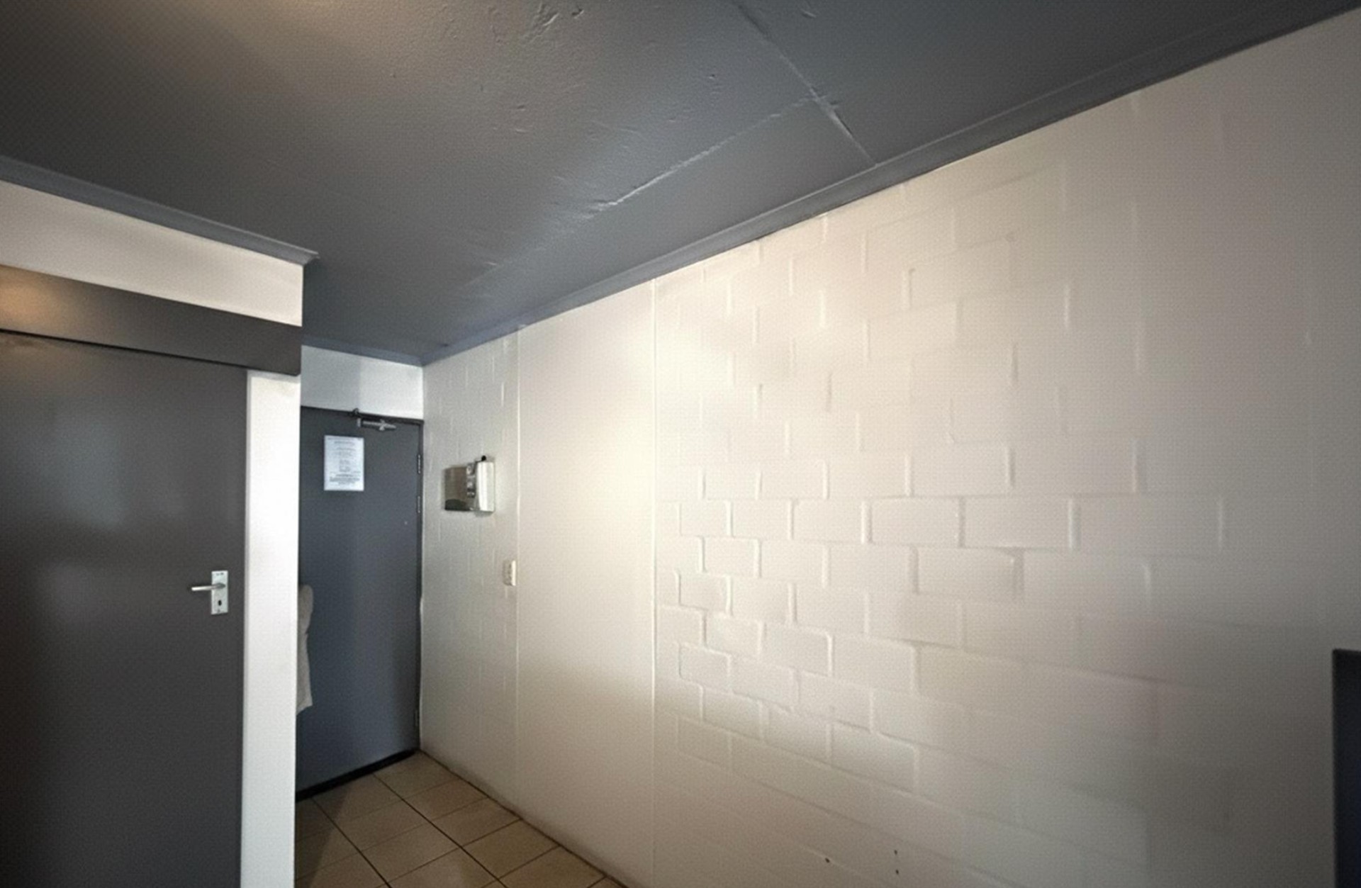 Studio Apartment for sale in Wynberg, Cape Town, 30 m²