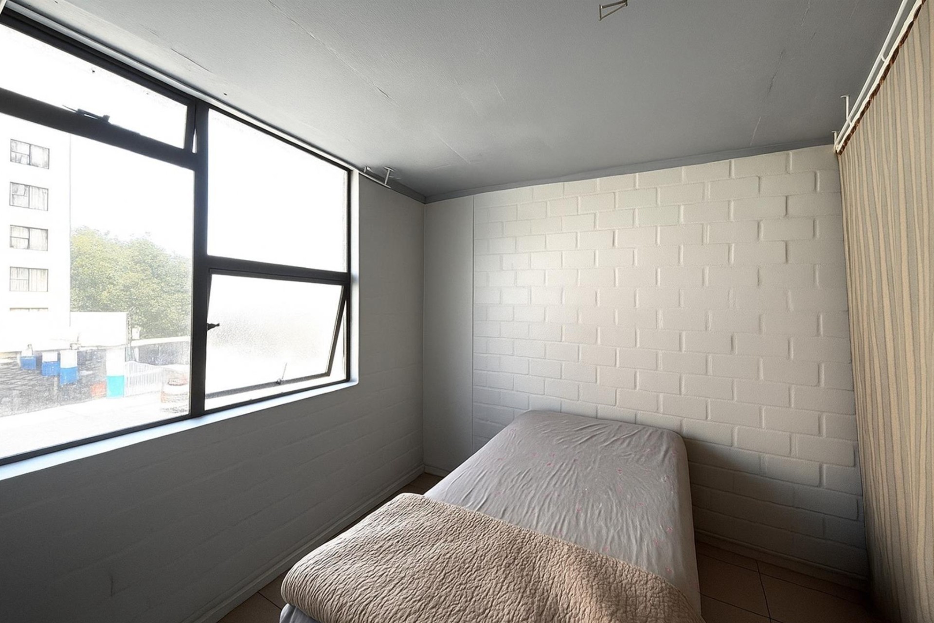 Studio Apartment for sale in Wynberg, Cape Town, 30 m²