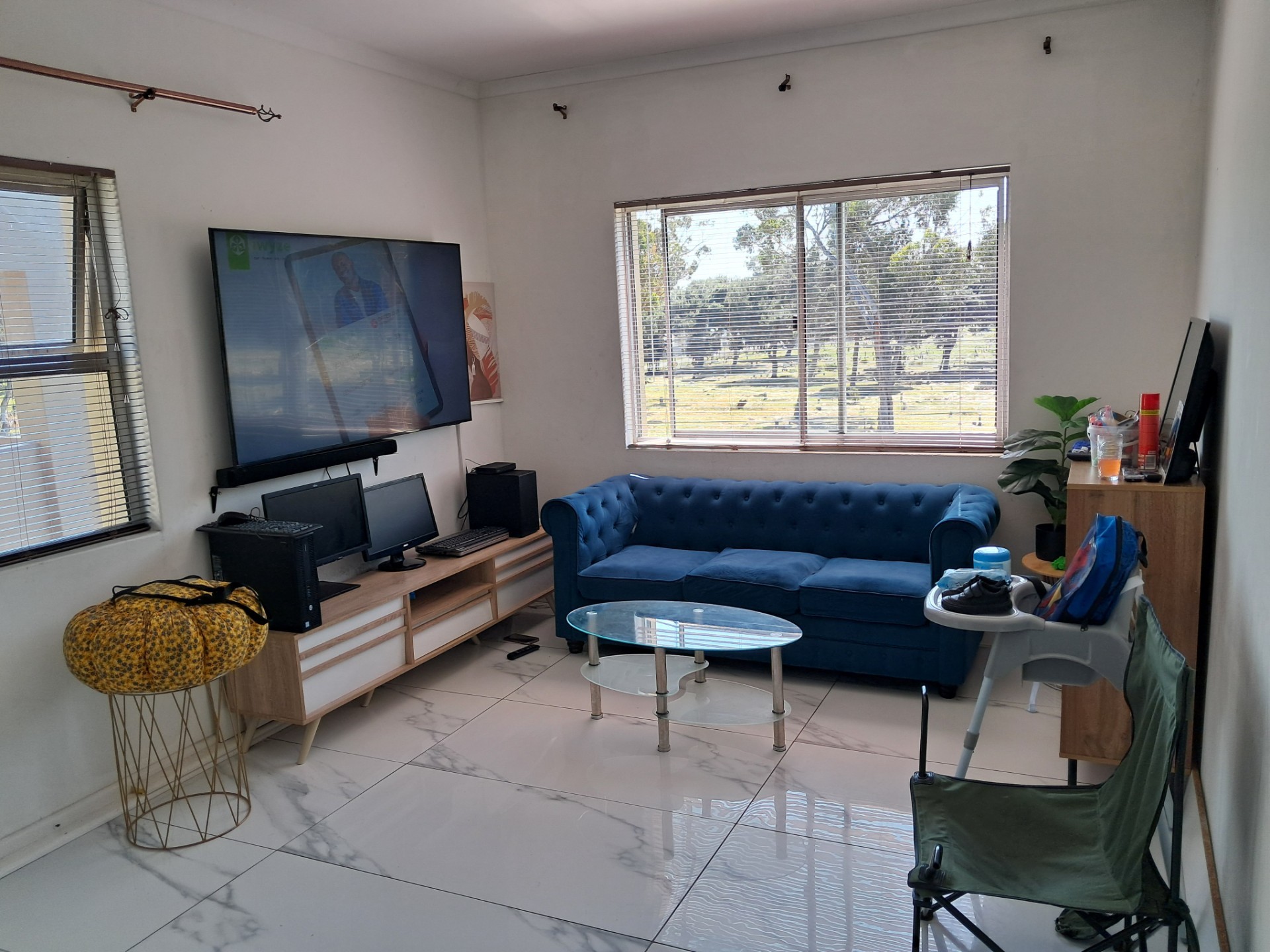 Apartment for rent in Thornton, Cape Town, 59 m²