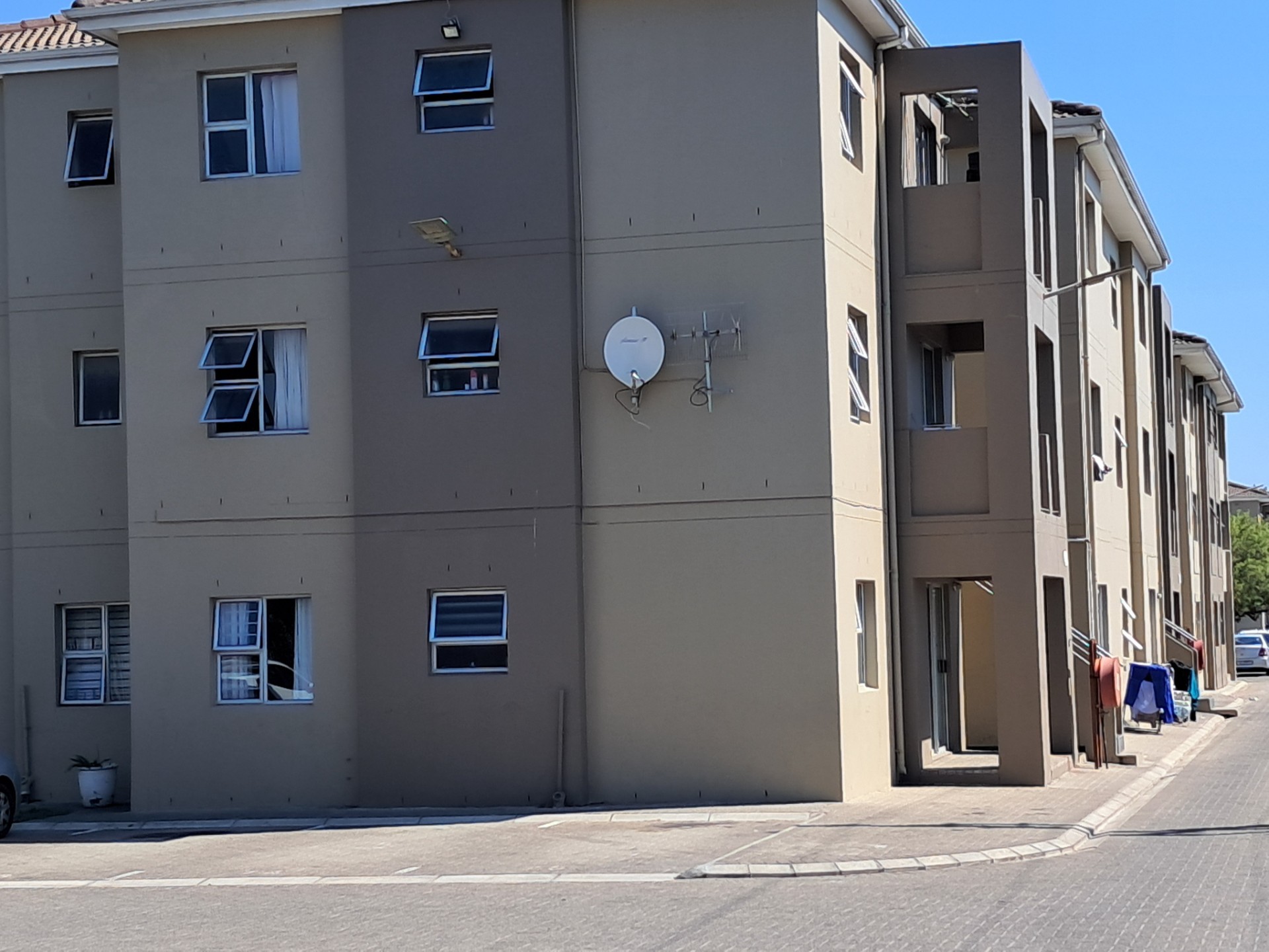 Apartment for rent in Thornton, Cape Town, 59 m²
