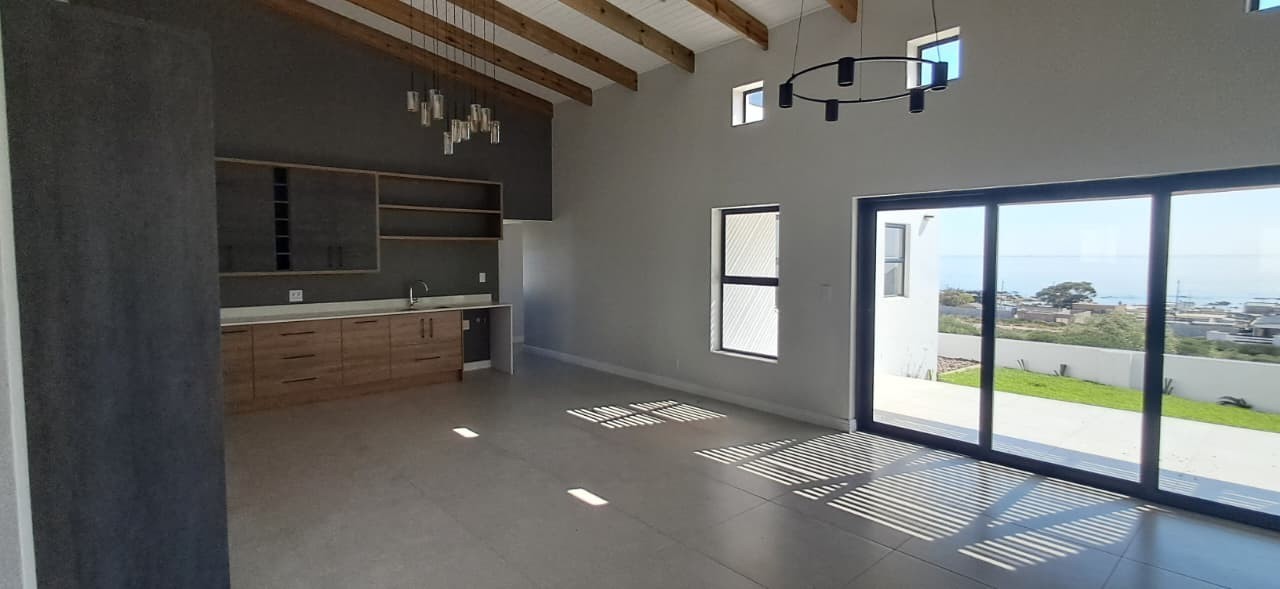 House for sale in St Helena Views, St Helena Bay, 18 Claxton Drive, St Helena Views, St Helena Bay, Western Cape, 142 m²