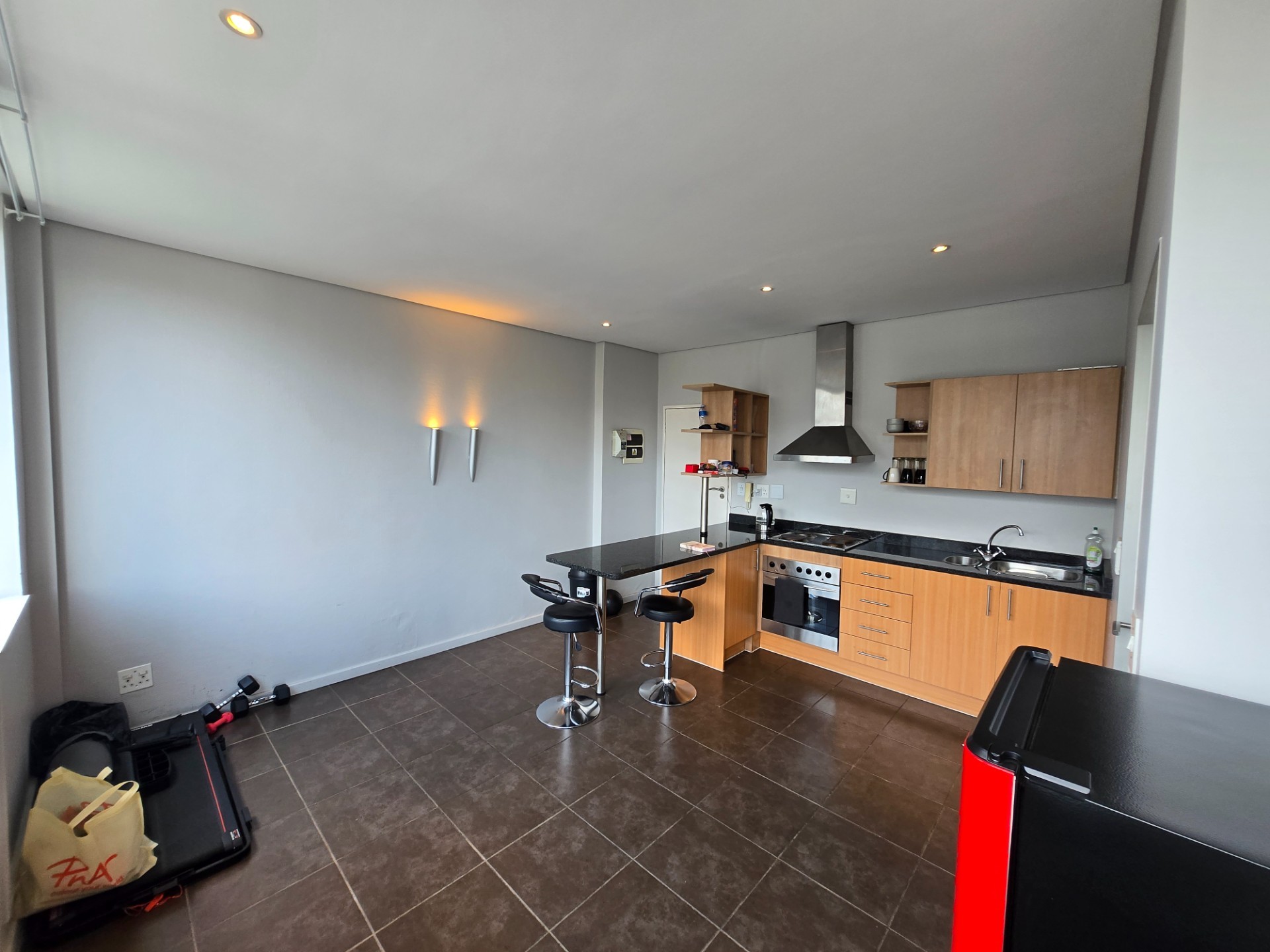 Studio Apartment for rent in Marshalltown, Johannesburg, 35 m²