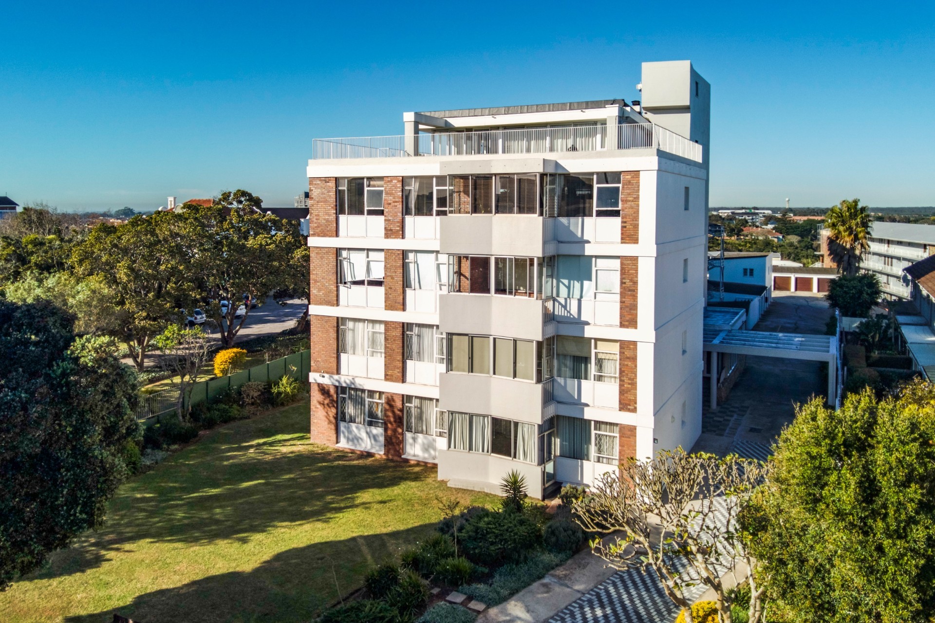 Apartment for sale in St Georges Park, Port Elizabeth, 110 m²